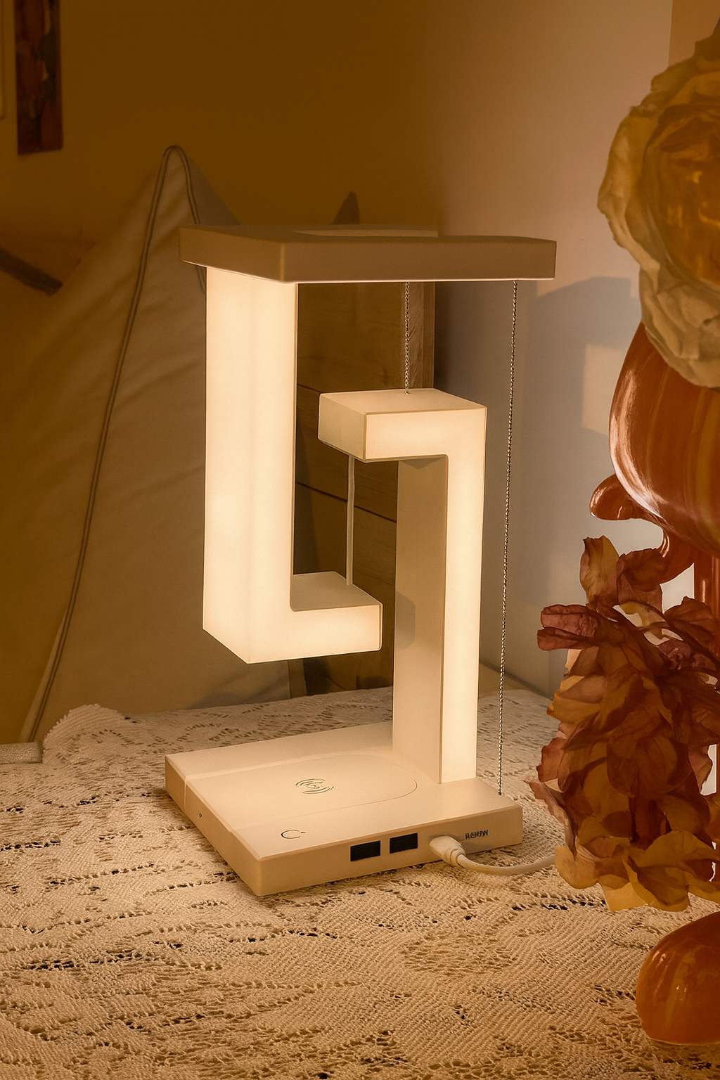 Wireless Luxe Desk Lamp